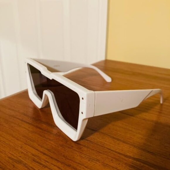 Trendy Square White Sun Glasses main image 4